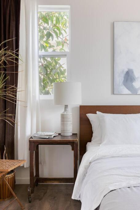 Take It Easy On The Porch In A Hollywood Hideaway Villa Los Angeles Ngoại thất bức ảnh